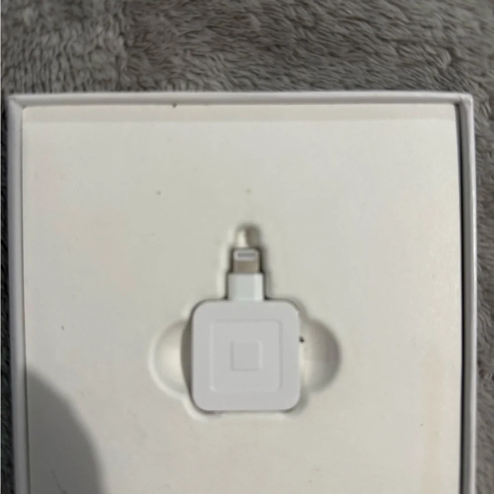 Apple White Lightning Adapter